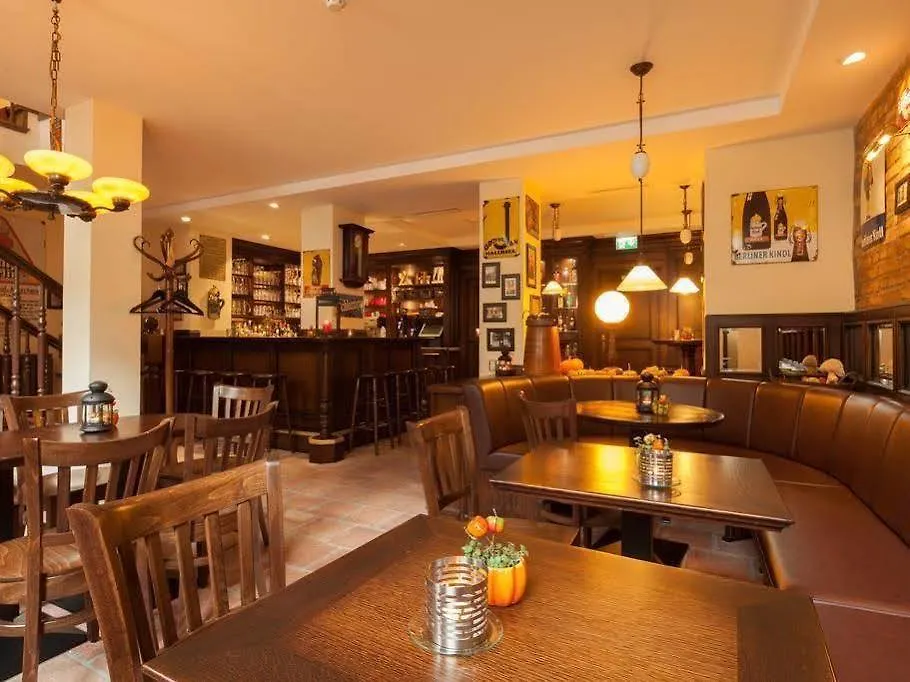 Hotel Kastanienhof Berlin 3*,